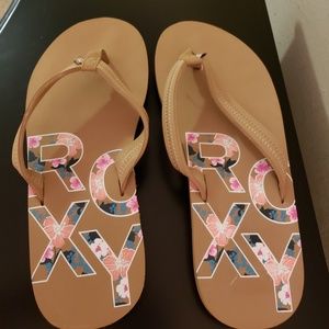 Roxy flip flops